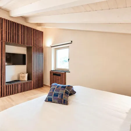 Casa Del Monte 1553 Albenga