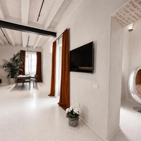 Casa Del Monte 1553